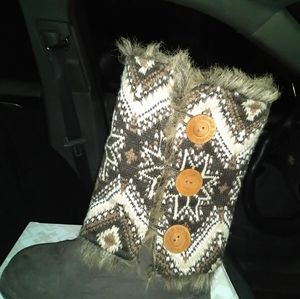 Muk LUKS Sweater Boots